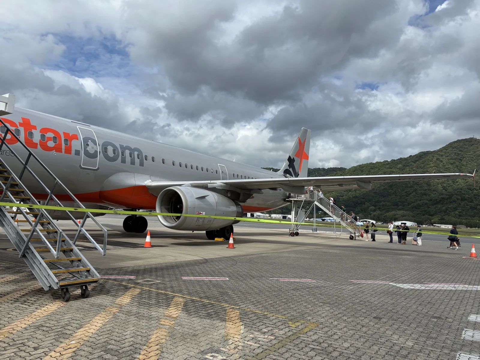 ケアンズ空港で搭乗したJetstarのケアンズ・シドニー便
