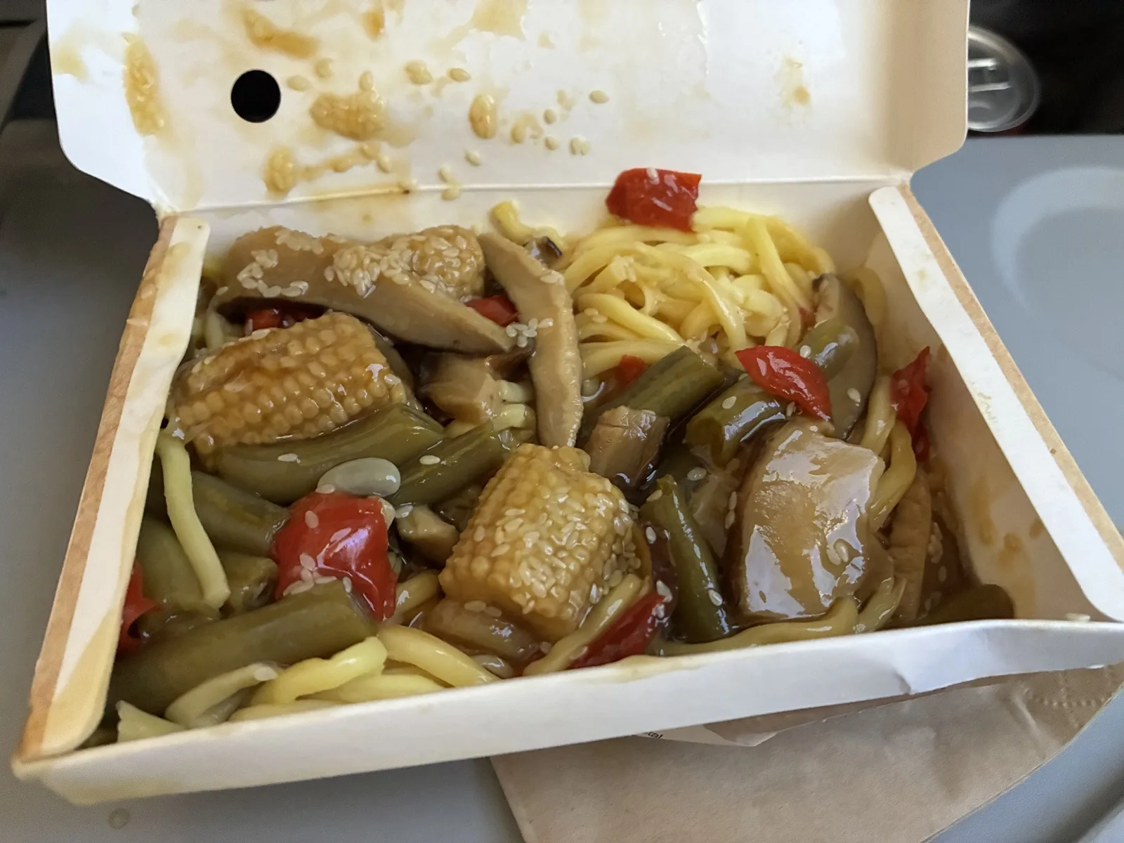 Jetstar関空ケアンズ便で食べた機内食