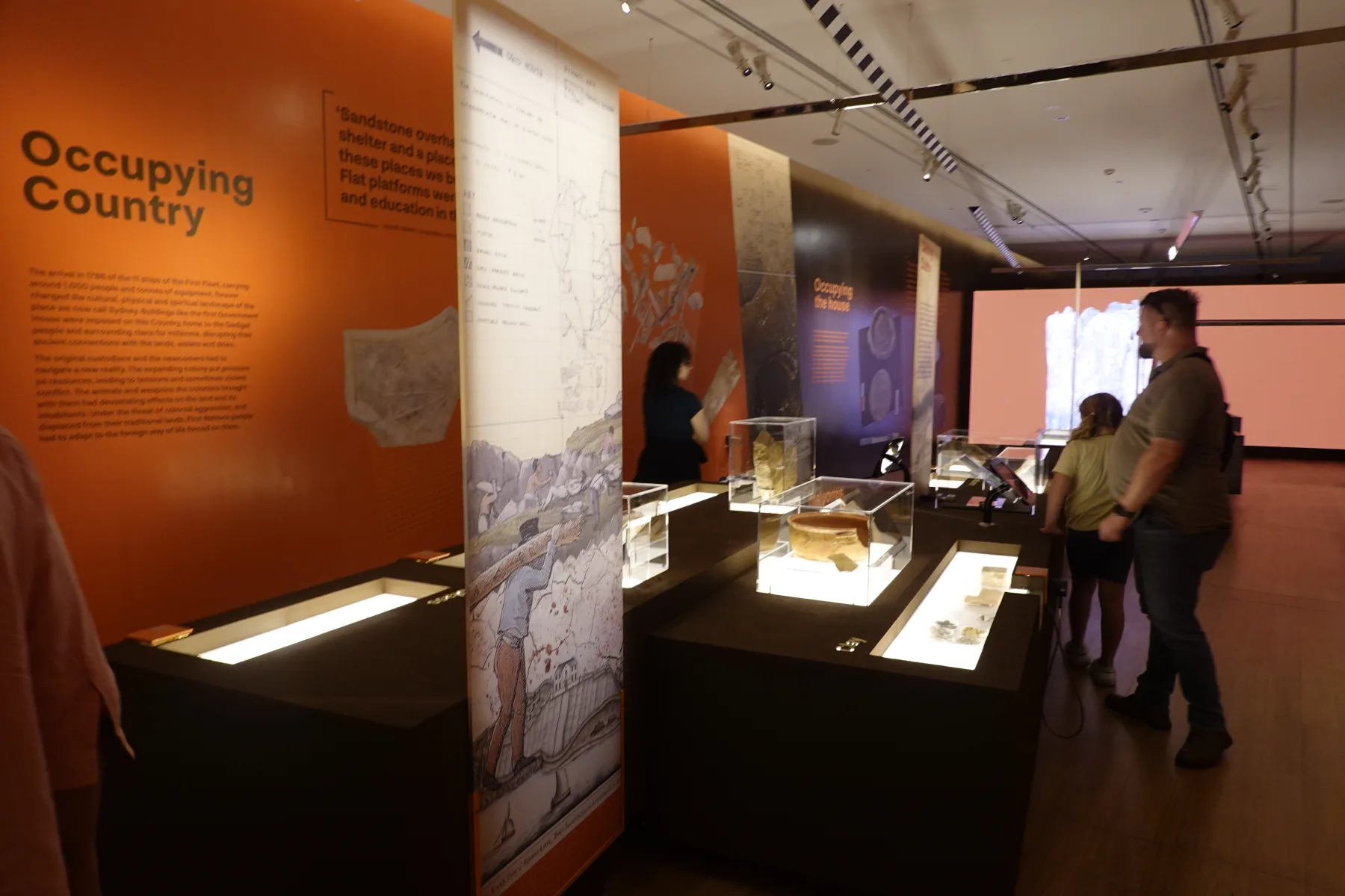 先住民の土地と植民地化を扱うシドニー博物館のOccupying Country展示